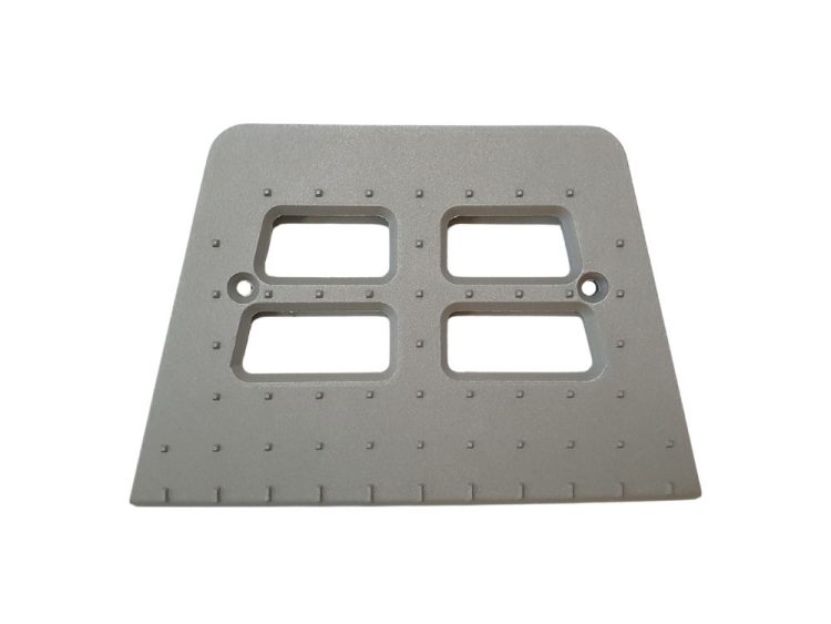 DAF CF65/CF75/CF85/CF - Step Plate RH=LH - Lower (00-13)